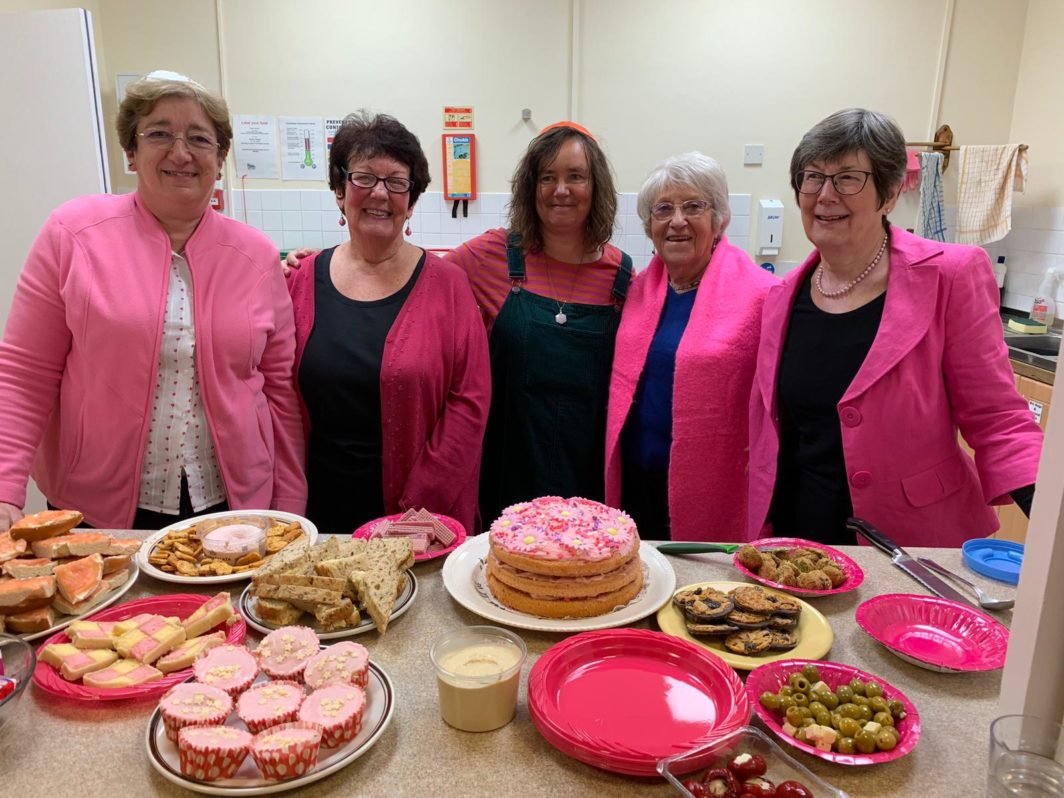 Reading Pink Shabbat organising team