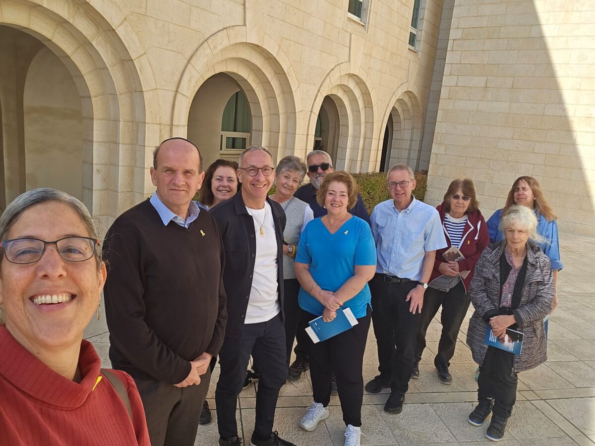 Rabbi Mark Goldsmith, Rabbi Aaron Goldstein and their EHRS and Ark group with the Erez-Likhovsky, Director of Israel Religious Action Center